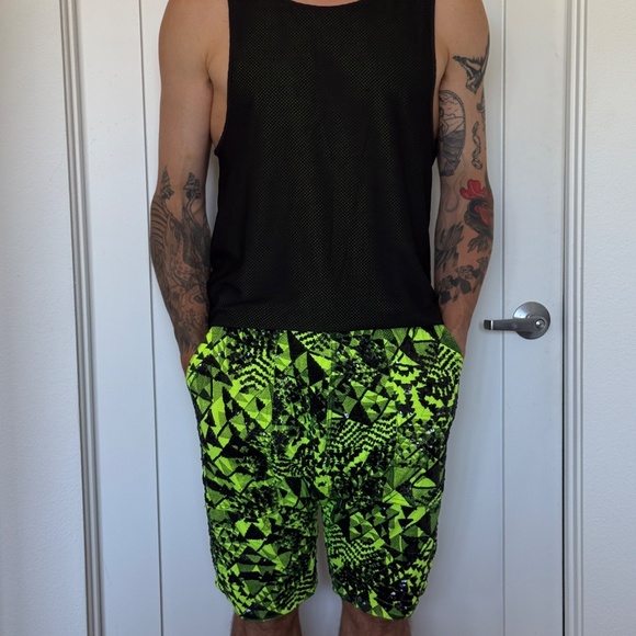 Control Sector Reversible Sequin Set – Neon Jungle Edition - Picture 11 of 16